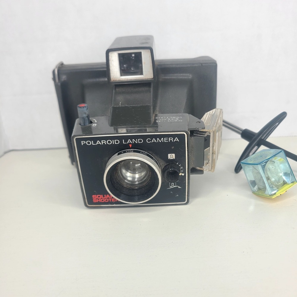 Vintage Polaroid Land Camera Square Shooter Untested
